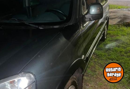 Utilitarios - Peugeot Partner Patagonica 2014 GNC 140000Km - En Venta