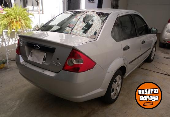 Autos - Ford FORD FIESTA MAX 1.6 2009 Nafta 213000Km - En Venta