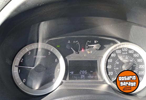 Autos - Nissan Sentra pure drive 2015 Nafta 180000Km - En Venta