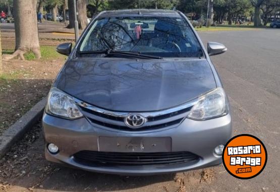 Autos - Toyota Etios 1.5 Xls 2015 Nafta 80000Km - En Venta