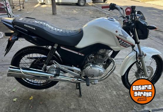 Motos - Honda Titán 150 2019 Nafta 13000Km - En Venta
