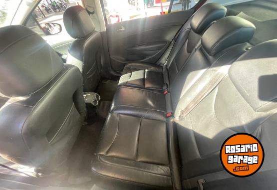 Autos - Peugeot 408 2014 GNC 240000Km - En Venta