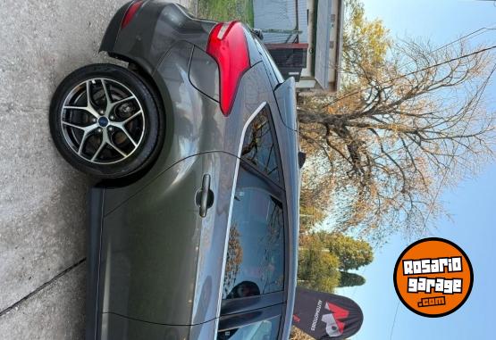 Autos - Ford Focus titanium 2016 Nafta 119000Km - En Venta