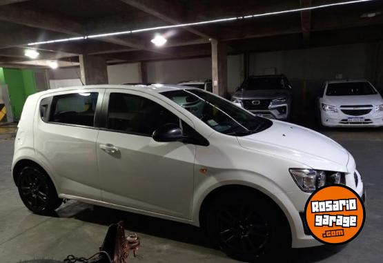 Autos - Chevrolet Sonic 1.6 2015 Nafta 140000Km - En Venta