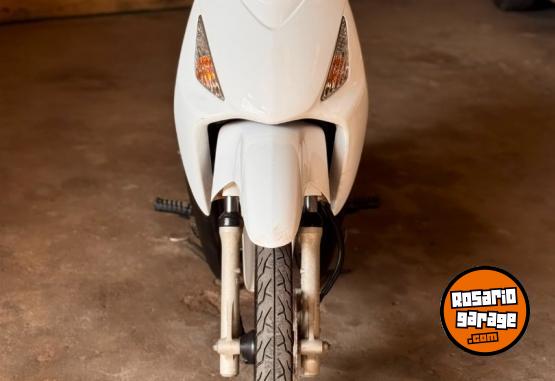 Motos - Honda BIZ FULL 125 2017 Nafta 26000Km - En Venta