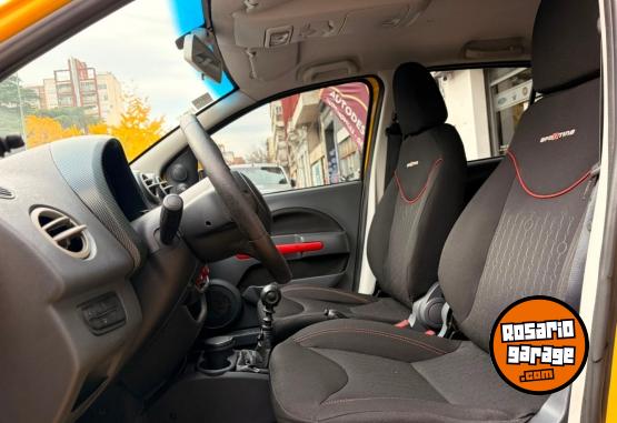 Autos - Fiat Uno Sporting 2011 Nafta 150000Km - En Venta