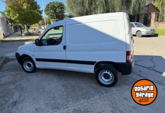 Utilitarios - Citroen Berlingo 2025 Diesel 400Km - En Venta