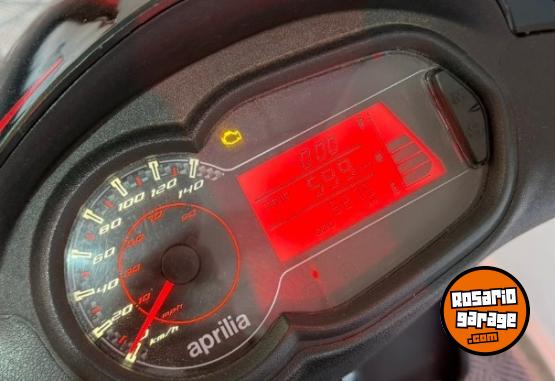 Motos - Aprilia SR 160 2024 Nafta 6000Km - En Venta