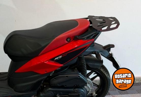 Motos - Aprilia SR 160 2024 Nafta 6000Km - En Venta