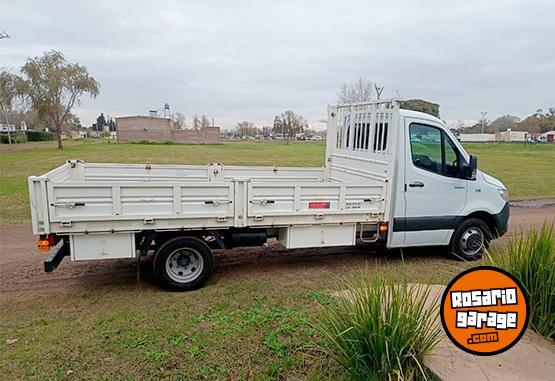 Camiones y Grúas - Mercedes-Benz Sprinter 515 CDI - Año 2022 - En Venta