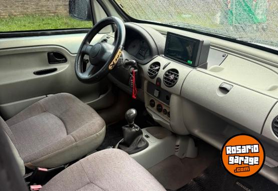 Utilitarios - Renault Kangoo 2007 Diesel 170000Km - En Venta