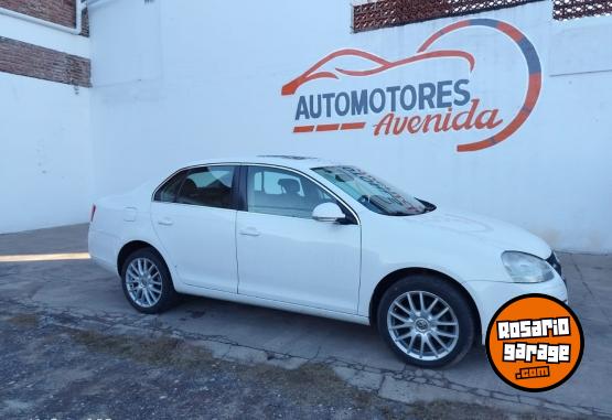 Autos - Volkswagen VENTO 2.5 LUXURI 2010 Nafta 196230Km - En Venta