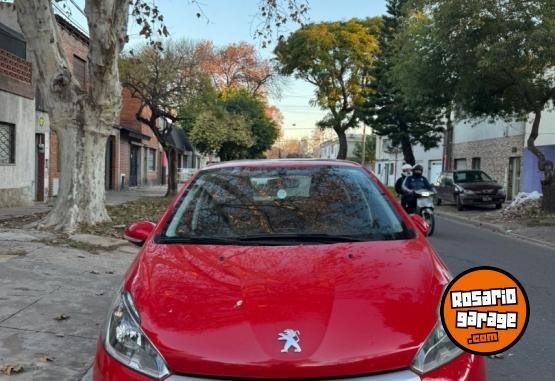 Autos - Peugeot 208 2017 Nafta 94000Km - En Venta