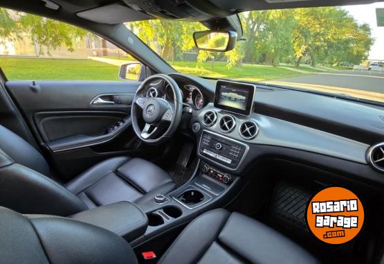 Autos - Mercedes Benz gla 200 2018 Nafta 155000Km - En Venta