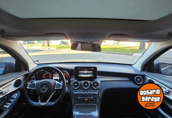 Autos - Mercedes Benz GLC 300 4matic Atomático 2017 Nafta 180000Km - En Venta