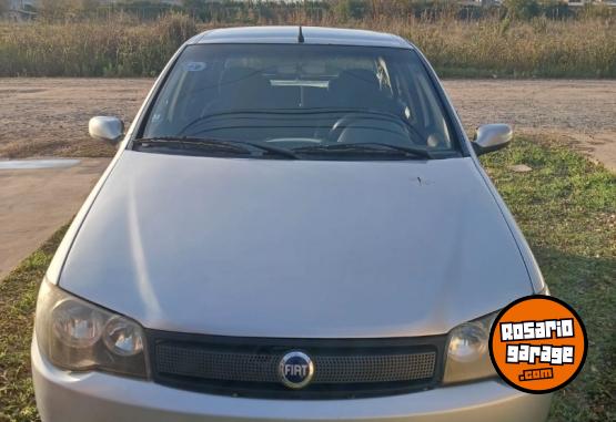 Autos - Fiat Palio HLX 1.8 2005 GNC 190000Km - En Venta