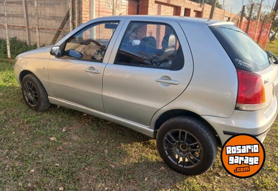 Autos - Fiat Palio HLX 1.8 2005 GNC 190000Km - En Venta