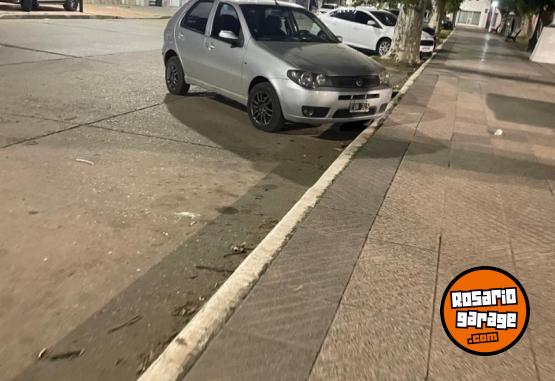 Autos - Fiat Palio HLX 1.8 2005 GNC 190000Km - En Venta