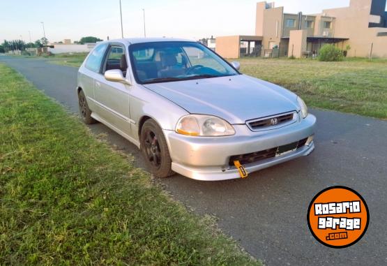 Autos - Honda civic 1998 Nafta 212000Km - En Venta