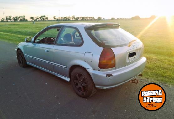 Autos - Honda civic 1998 Nafta 212000Km - En Venta