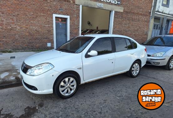 Autos - Renault Simbol full 1.6 nafta 2010 Nafta - En Venta