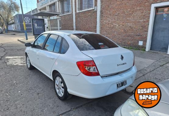 Autos - Renault Simbol full 1.6 nafta 2010 Nafta - En Venta