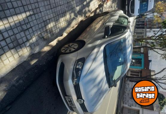 Autos - Volkswagen Voyage 2014 Nafta 189000Km - En Venta