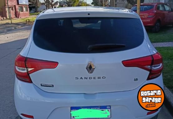 Autos - Renault Sandero 2021 Nafta 63000Km - En Venta
