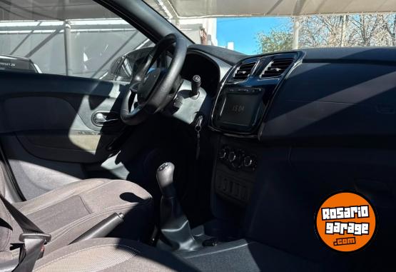 Autos - Renault Logan 2021 Nafta 89000Km - En Venta