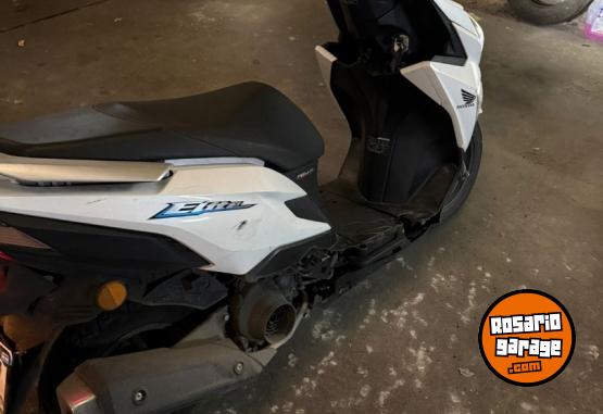 Motos - Honda New Elite 2018 Nafta 24900Km - En Venta