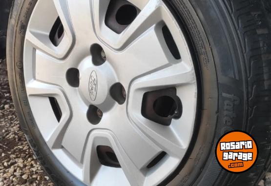 Autos - Ford KA VIRAL 2014 Nafta 130000Km - En Venta