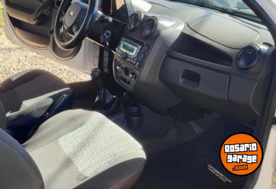 Autos - Ford KA VIRAL 2014 Nafta 130000Km - En Venta