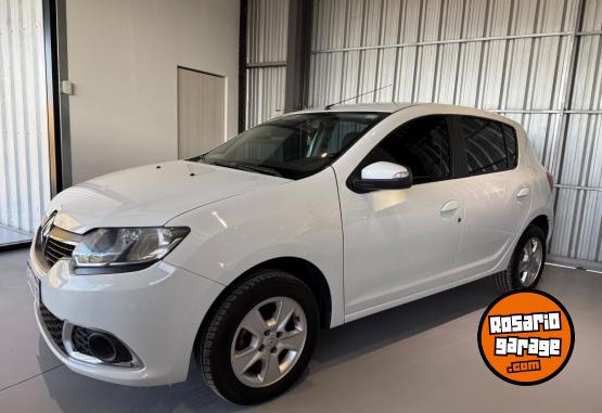 Autos - Renault Sandero privilege 2019 Nafta 93000Km - En Venta