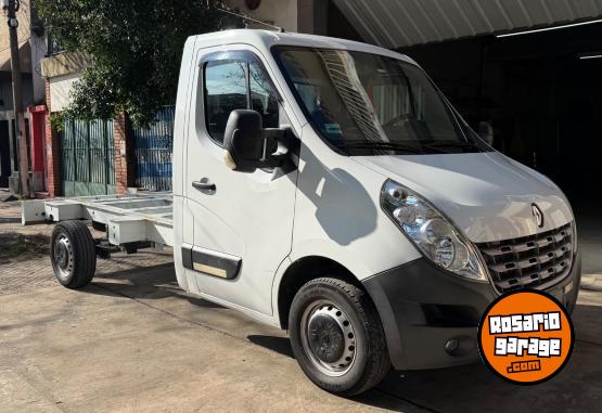 Utilitarios - Renault Master Chasis Cabina 2018 Diesel 165600Km - En Venta