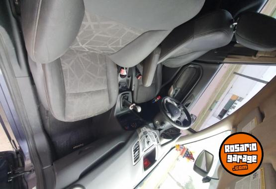 Autos - Ford Fiesta Kinetic 2012 Nafta 167000Km - En Venta