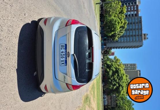 Autos - Ford Fiesta SE 2018 Nafta 40000Km - En Venta