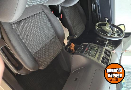 Autos - Volkswagen Fox 2015 Nafta 25000Km - En Venta