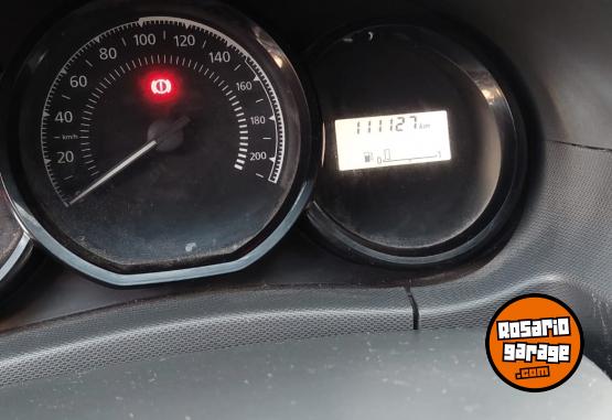 Autos - Renault Daster 2018 GNC 114000Km - En Venta