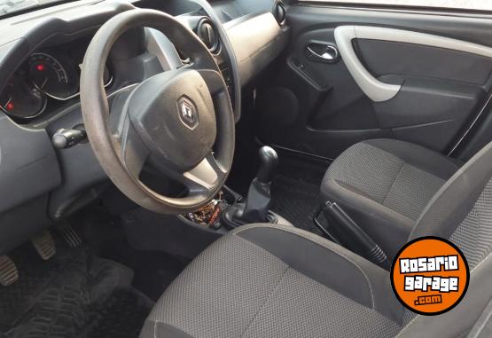 Autos - Renault Daster 2018 GNC 114000Km - En Venta