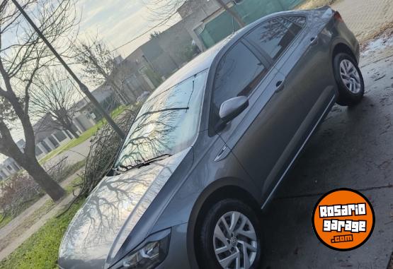 Autos - Volkswagen Virtus trendline 2018 Nafta 168000Km - En Venta