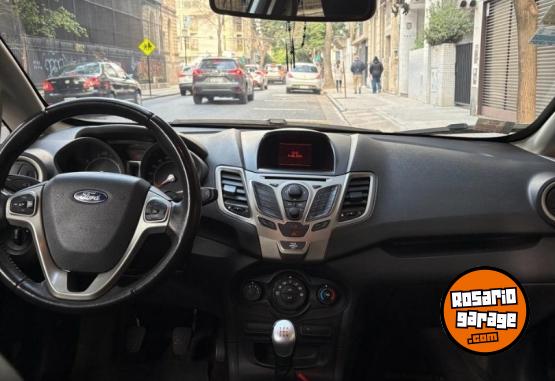 Autos - Ford Fiesta Kinetic 2012 Nafta 114200Km - En Venta