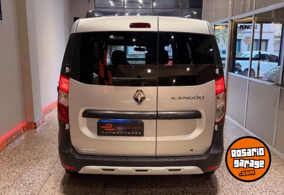 Camionetas - Renault Kangoo 2023 Diesel 57000Km - En Venta