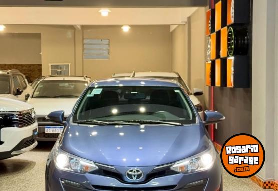 Autos - Toyota YARIS 2021 Nafta 83000Km - En Venta