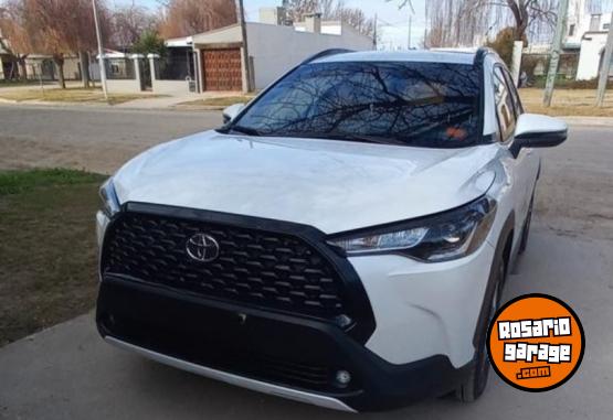 Camionetas - Toyota Corolla Cross XLI 2.0 CVT 2023 Nafta 80000Km - En Venta