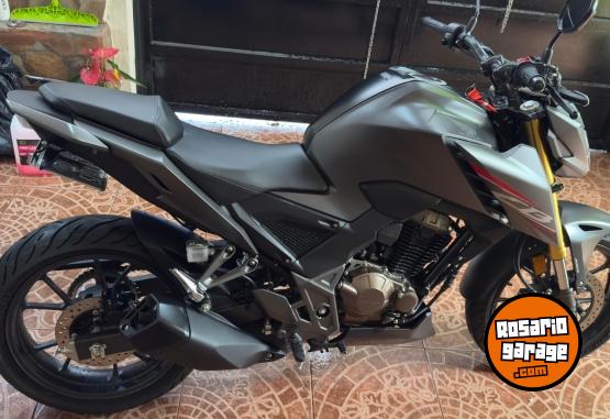 Motos - Honda CB 300 2024 Nafta 2100Km - En Venta