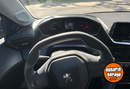 Autos - Peugeot 208 2022 Nafta 69000Km - En Venta