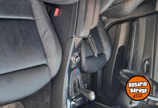Autos - Bmw 330i executive 2011 Nafta 81000Km - En Venta