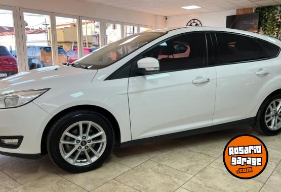 Autos - Ford FOCUS S 2017 Nafta 143516Km - En Venta