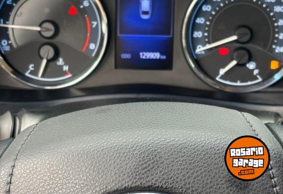 Autos - Toyota Corolla XEi 1.8 MT 2017 Nafta 130000Km - En Venta