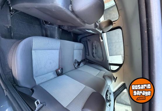 Autos - Volkswagen Gol Trend 2011 Nafta 136000Km - En Venta